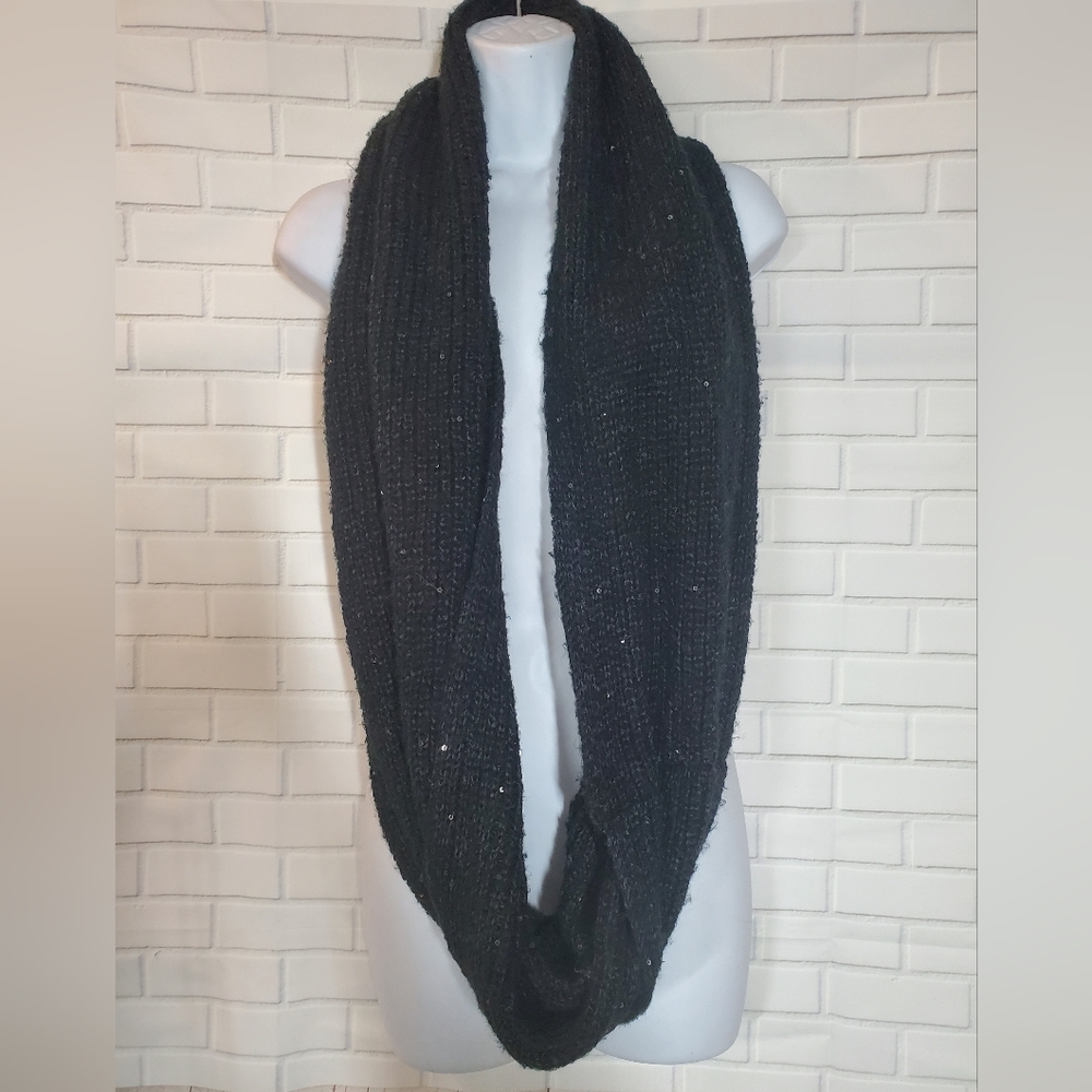 Black Knit Infinity Sequin Scarf